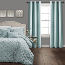 Carregar imagem no visualizador da galeria, Ravello Pintuck 5 Piece Comforter Set
