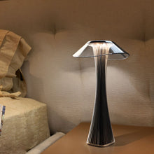 Cargar imagen en el visor de la galería, Ripple Table Lamp
