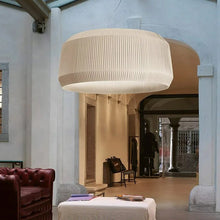 Cargar imagen en el visor de la galería, Riza Pendant Light
