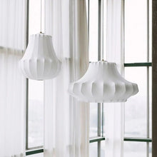 Load image into Gallery viewer, Seryaq Pendant Light
