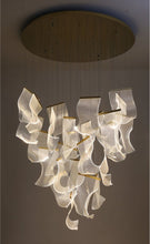 Cargar imagen en el visor de la galería, Sheets Chandelier (Round Ceiling Mount)
