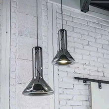 Cargar imagen en el visor de la galería, Sileus Pendant Light
