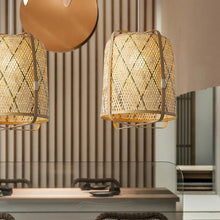 Load image into Gallery viewer, Sisai Pendant Light
