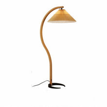 Carregar imagem no visualizador da galeria, Skiastro Floor Lamp
