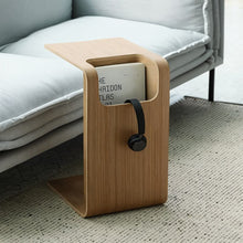 Carregar imagem no visualizador da galeria, Skye Side Table
