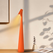 Carregar imagem no visualizador da galeria, Solis Table Lamp
