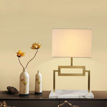 Carregar imagem no visualizador da galeria, Sollys Table Lamp
