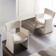 Carregar imagem no visualizador da galeria, Sopha Accent Chair
