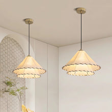 Carregar imagem no visualizador da galeria, Suspen Chandelier
