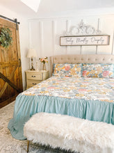 Load image into Gallery viewer, Sydney 3 Piece Bedspread Set
