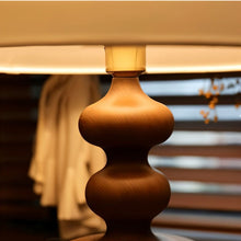 Cargar imagen en el visor de la galería, Thelam Table Lamp
