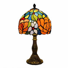 Carregar imagem no visualizador da galeria, Tiffany Table Lamp
