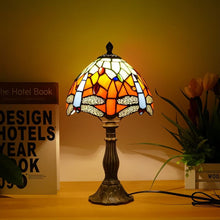 Cargar imagen en el visor de la galería, Tiffany Table Lamp
