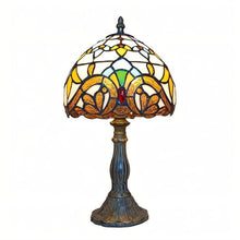 Carregar imagem no visualizador da galeria, Tiffany Table Lamp
