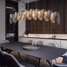 Carregar imagem no visualizador da galeria, Tika Linear Chandelier
