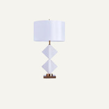 Load image into Gallery viewer, Tiwaz Table Lamp
