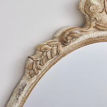 Carregar imagem no visualizador da galeria, Traditioanl Oval Mirror With Wood Frame Rustic Decor Wall Mirror
