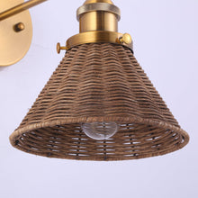 Carregar imagem no visualizador da galeria, Traditional 1-Light Golden Wall Light
