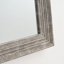 Carregar imagem no visualizador da galeria, Traditional Rectangle Framed Gray Decorative Mirror
