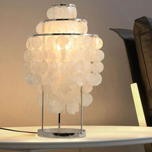 Carregar imagem no visualizador da galeria, Umbra Table Lamp
