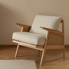 Carregar imagem no visualizador da galeria, Utula Accent Chair
