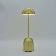 Carregar imagem no visualizador da galeria, Vault Table Lamp
