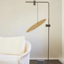 Cargar imagen en el visor de la galería, Vitreum Floor Lamp
