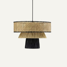 Carregar imagem no visualizador da galeria, Yava Pendant Light
