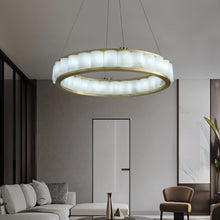 Carregar imagem no visualizador da galeria, Yubiwa Alabaster Chandelier Light
