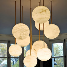 Carregar imagem no visualizador da galeria, Yue Alabaster Customizeable Chandelier
