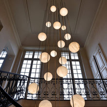 Carregar imagem no visualizador da galeria, Yue Alabaster Customizeable Chandelier
