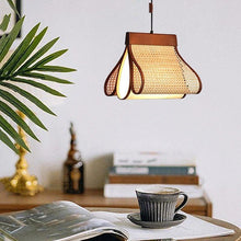 Cargar imagen en el visor de la galería, Zairi Pendant Light
