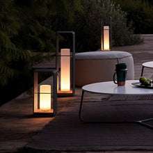 Carregar imagem no visualizador da galeria, Zence Outdoor Garden Lamp
