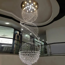 Cargar imagen en el visor de la galería, Zuhra Staircase Chandelier
