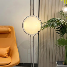 Carregar imagem no visualizador da galeria, Zuru Floor To Ceiling Lamp
