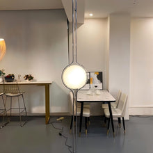 Carregar imagem no visualizador da galeria, Zuru Floor To Ceiling Lamp
